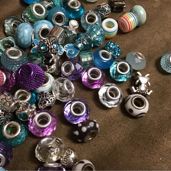 Large hole beads - de stash lot of 15 mystery box    ...  D-3 - Picture 4 of 7